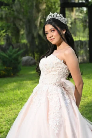 misxv-gabymendez.invdigchic.com